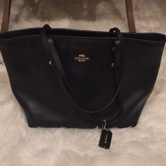 coach city zip tote black